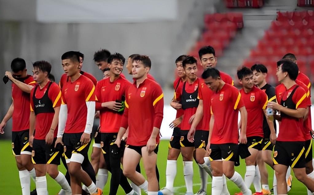 爱游戏网页-重庆铜梁龙3月4日官宣多位王牌离队，核心外援领衔，引发热议